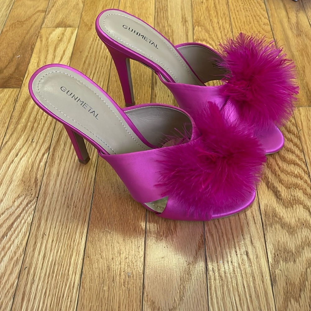 Gunmetal Fuchsia Pom Pom Open Toe Heels